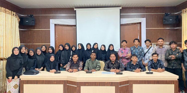 Kolaborasi HMP PMI-IKA PMI UIN Ar Raniry Kegiatan Penyantunan Anak Panti Asuhan di Banda Aceh