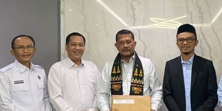 Wali Kota Subulussalam, Haji Rasyid Bancin (HRB), Serahkan Usulan Pengadaan Lapas kepada Dirjen Pemasyarakatan