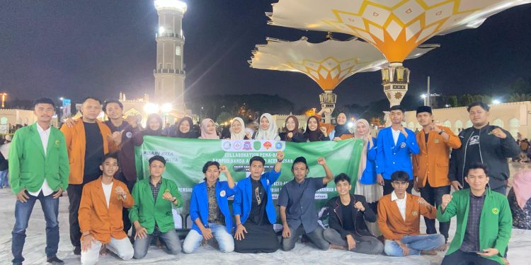 Panitia Bersama PTS Banda Aceh-Aceh Besar Melakukan Kegiatan Dzikir Akbar dan Pembagian Takjil