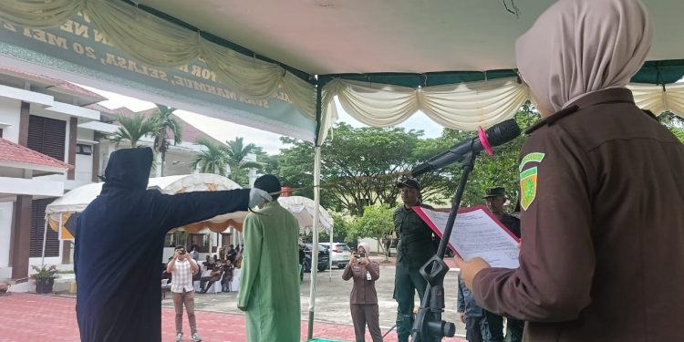Terpidana Kasus Jarimah Maisir di Nagan Raya Dicambuk Sebanyak 10 kali 