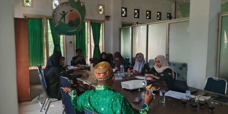 Bahas Krisis Lingkungan, Ketua STIS Al-Aziziyah Sabang Tekankan Fikih Ekologi di SLA VII WALHI Aceh