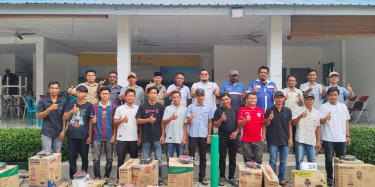 Motivasi untuk Pemanen Sawit Berprestasi, PT Socfindo kebun Seumayam Berbagi Hadiah 