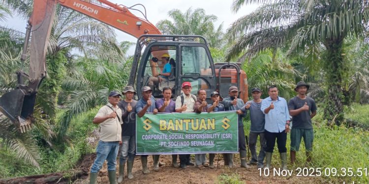 Melalui Dana CSR, PT Socfindo kebun Seunagan Kembali Bantu Petani Kemitraan di Lawa Batu